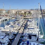 Du Port Borghese דירה Fréjus